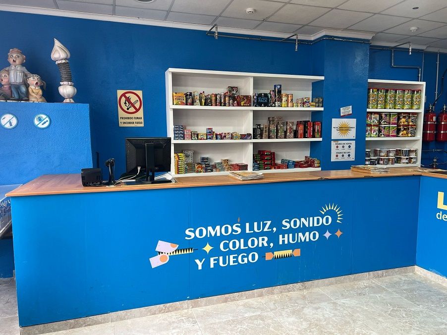 Comprar petardos en Valencia, listado de tiendas con productos pirotécnicos en las Fallas 2026