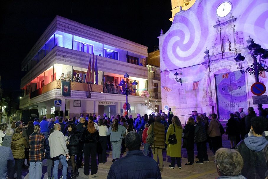 En Turís, Montserrat, Montroi, Alcàsser y Catadau, las Fallas continúan más allá del 19 de marzo