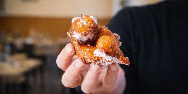 Los mejores buñuelos de Valencia se pueden probar estas Fallas en Aldaia sólo durante 9 días