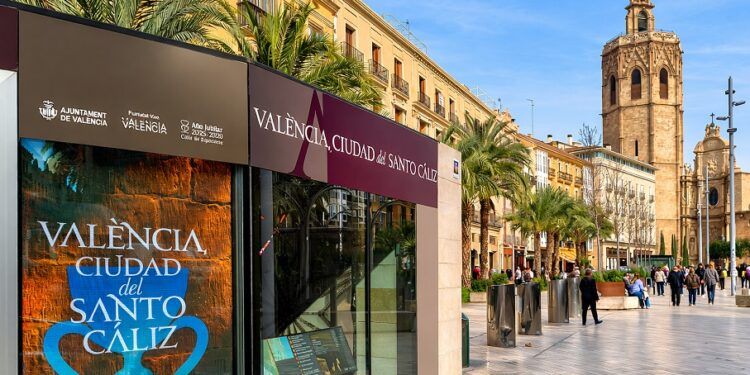 Visitas guiadas gratuitas para descubrir la historia del Santo Cáliz en Valencia: fechas y cómo apuntarse