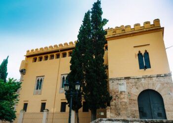 El Castillo de Burjassot abre sus puertas por un día con visitas guiadas gratuitas