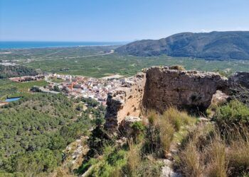 Gebalcobra, el olvidado castillo andalusí de la Muntanya de les Creus de Tavernes de la Valldigna