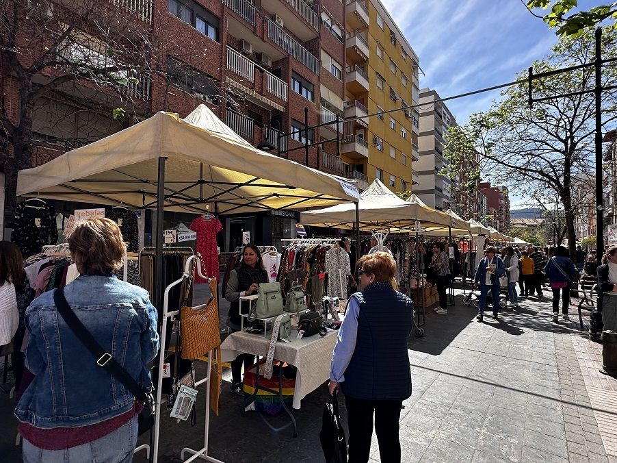 Canals celebra su Feria Comercial con dos días de compras, talleres y actividades para toda la familia