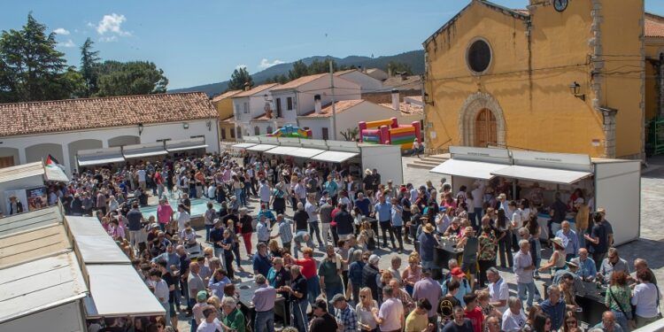 Vuelve la Feria de los Pueblos Amigos de Benagéber con música, gastronomía y actividades