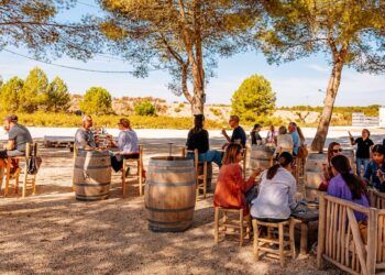 El festival Nómade 2026 llenará Ontinyent y Terres dels Alforins de música, gastronomía y patrimonio