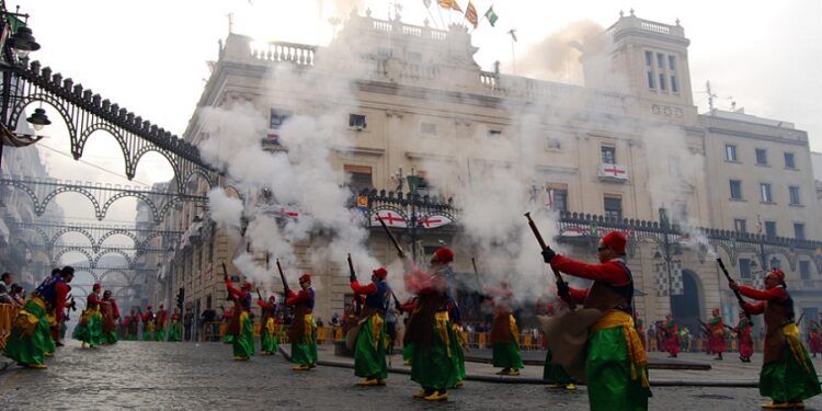 Alcoy se prepara para vivir sus Fiestas de Moros y Cristianos de 2026 en honor a Sant Jordi