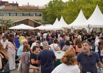 Ontinyent se llena de gastronomía, cultura y música con la Fira de Tendes, Tapes i Rock 2026