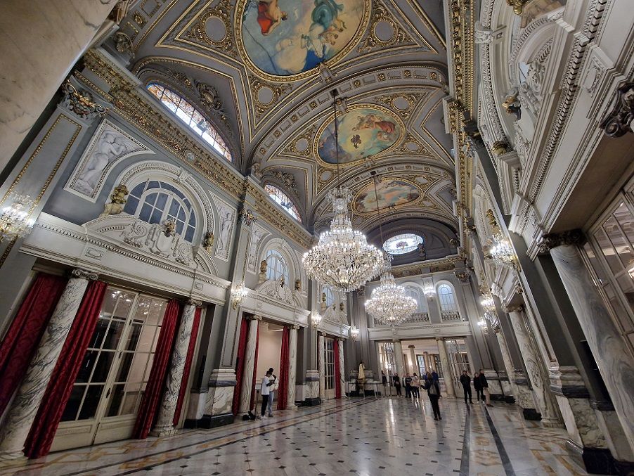 El Salón de Cristal del Ayuntamiento de Valencia: historia y simbolismo de este corazón institucional