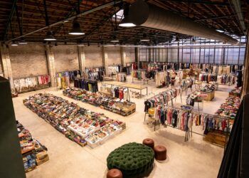 El mayor pop-up efímero de moda de Valencia aterriza de nuevo con descuentos de hasta el 70%