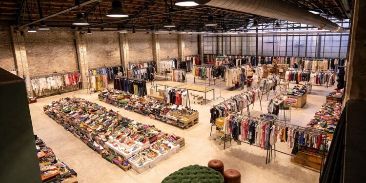 El mayor pop-up efímero de moda de Valencia aterriza de nuevo con descuentos de hasta el 70%
