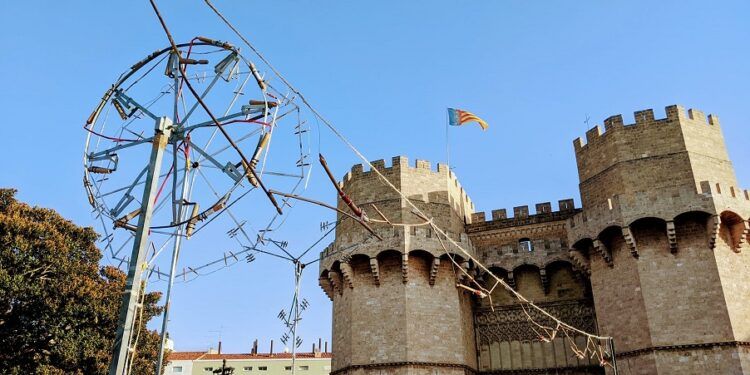 Valencia celebra San Vicente Ferrer con pirotecnia: habrá mascletà y castillo de palos