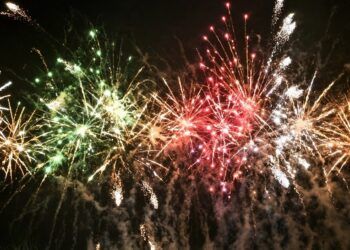 Valencia acoge dos espectáculos pirotécnicos este fin de semana en la Semana Santa Marinera 2026