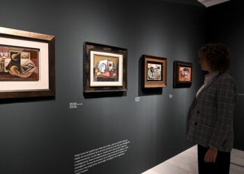 Una gran exposición en Valencia recorre más de un siglo de arte con obras de Picasso, Miró o Barceló