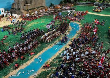 Exposición gratuita en Valencia con 6 grandes dioramas de Playmobil en el Museo Histórico Militar