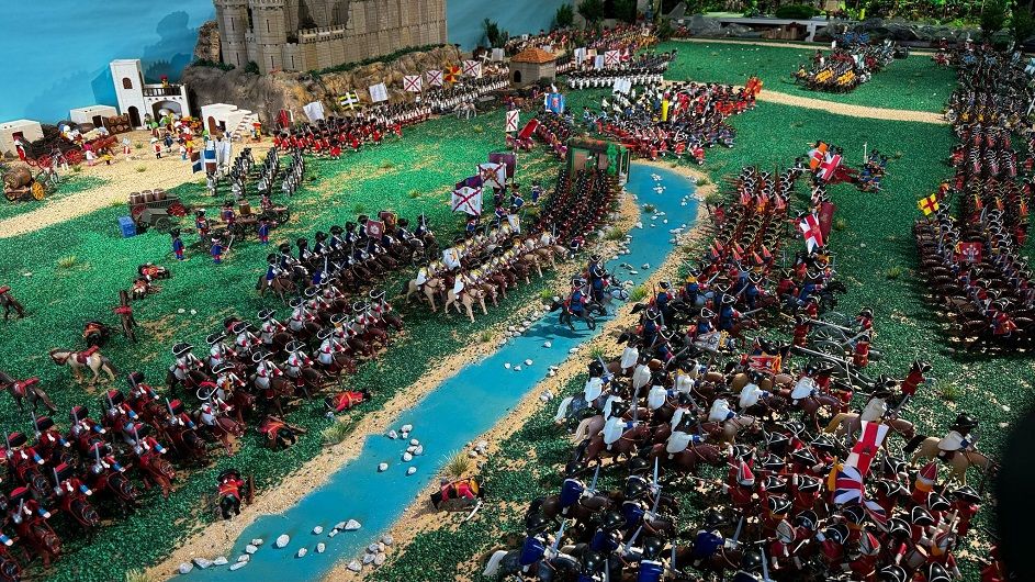 Exposición gratuita en Valencia con 6 grandes dioramas de Playmobil en el Museo Histórico Militar