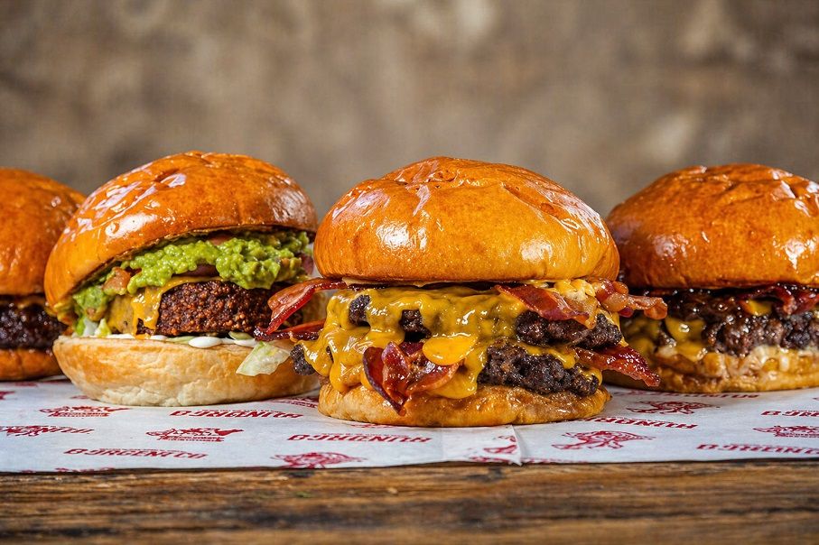 La mejor hamburguesería del mundo en 2026 está en Valencia: triplete histórico para Hundred
