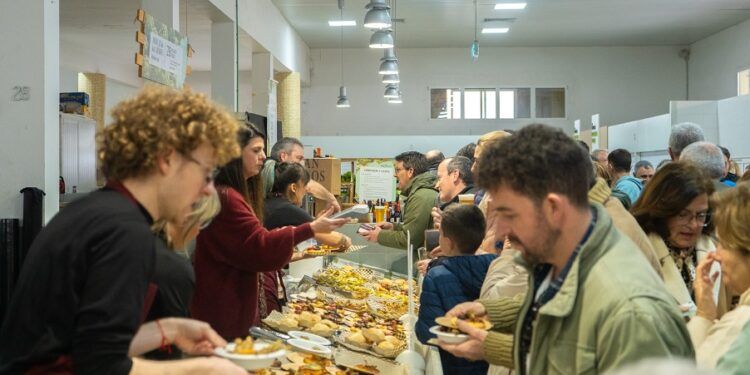 Mercado del vino y embutido en Ontinyent esta semana con gastronomía y música en directo