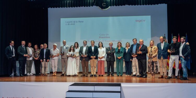 La Academia de Gastronomía de la Comunidad Valenciana entrega sus premios con el producto local y el talento joven como protagonistas