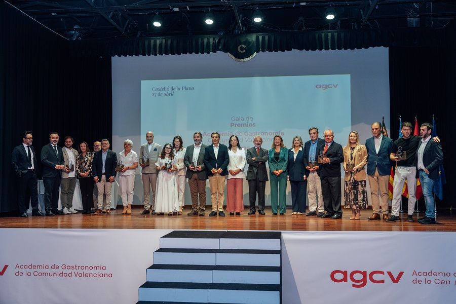 La Academia de Gastronomía de la Comunidad Valenciana entrega sus premios con el producto local y el talento joven como protagonistas