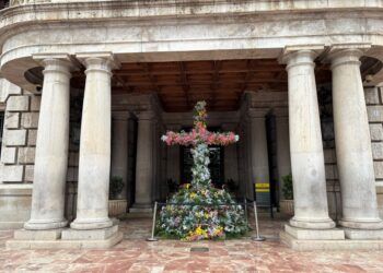 Premios del Concurso de Cruces de Mayo de Valencia 2026: guía completa con todos los galardones