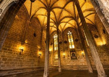 Puertas abiertas en el Real Convento de Santo Domingo de Valencia por el Día de las Fuerzas Armadas 2026