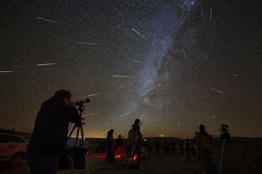 El eclipse total de sol y las Perseidas se unen en Titaguas en una experiencia astronómica única con cena bajo las estrellas