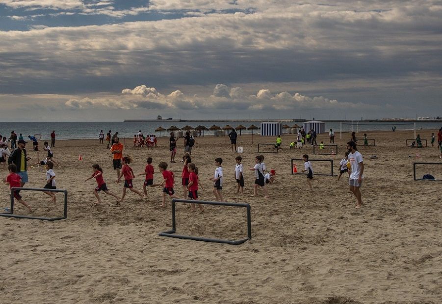 Valencia lanza más de 5.600 plazas en sus Escuelas Deportivas de Verano 2026 para niños y jóvenes