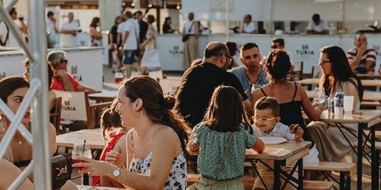 Tasta Gandia 2026 llenará el Moll dels Borja de gastronomía, showcookings, conciertos y catas junto al mar