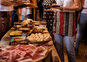 Llega Gastro Music World: un viaje gastronómico por tres continentes en pleno centro de Valencia
