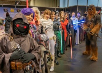 El Star Wars Day regresa a Valencia con talleres LEGO, desfile de personajes y obsequios para los asistentes disfrazados