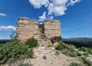 La Torre de Mariola, una atalaya islámica en Bocairent con vistas privilegiadas a la Serra de Mariola
