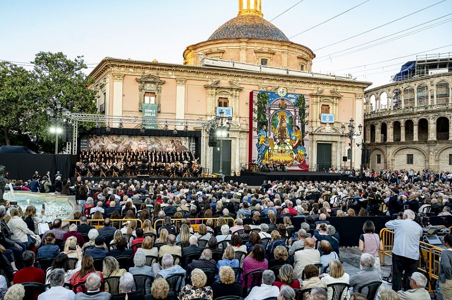Valencia celebra este próximo lunes el concierto de la Ronda a la Mare de Déu en la plaza de la Virgen