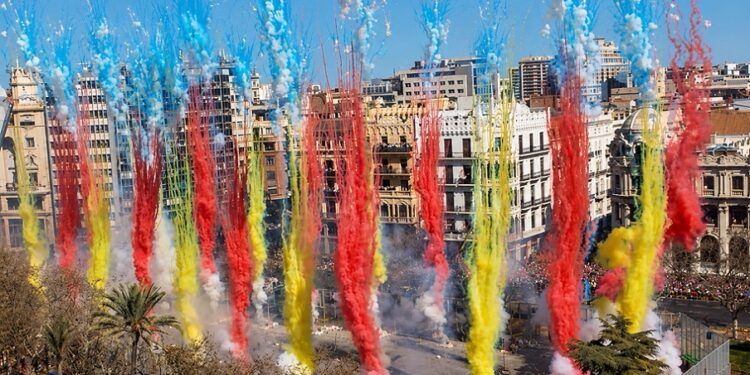 Valencia disparará un espectáculo pirotécnico especial en la plaza del Ayuntamiento el primer día de junio