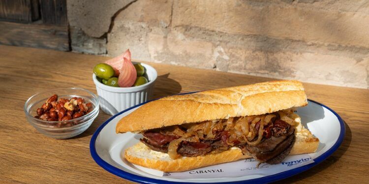 Mercader celebra un festival del almuerzo con Joan Esmorzaret, bocadillos exclusivos y música en directo