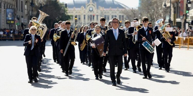 Valencia vive este viernes una histórica entrada de bandas con diez sociedades musicales en el corazón de la ciudad