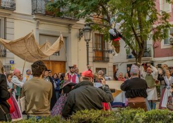 L’esquellà: la antigua tradición valenciana de ruido y burla que se hacía a viudos cuando volvían a casarse