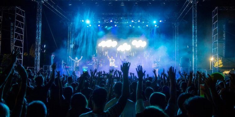 Arrancan las Fiestas de Almussafes 2026: programa completo de conciertos, Moros y Cristianos y actos festivos