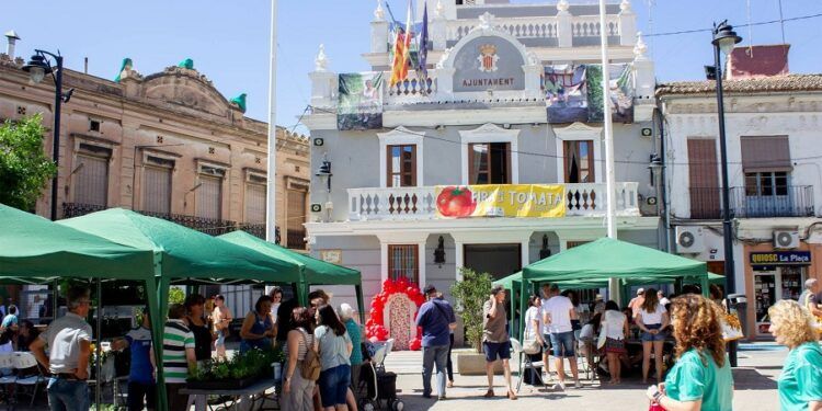 La V Fira de la Tomata de Meliana llega con degustaciones, venta directa, actividades familiares y una gran caragolà solidaria