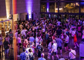 El IVAM inaugura una nueva gran exposición permanente que reúne más de 500 obras de 266 artistas con una fiesta abierta al público