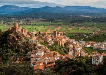 Tres pueblos de la Comunitat Valenciana viven este sábado una noche especial entre música, patrimonio y romanticismo