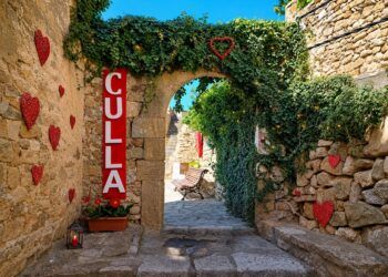 Culla celebra el 10º aniversario de la Noche Romántica con un rally fotográfico, visitas guiadas, cata de vinos y música en directo