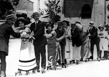 La moda de las fresas y los patines entre la burguesía valenciana: el Skating Ring y el Skating Garden