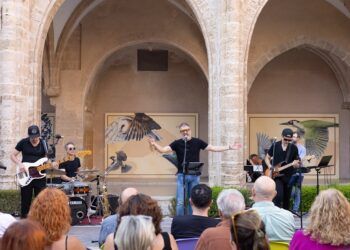 Valencia despide ‘Encuentros en el Carmen’ con un concierto gratuito dedicado a los grandes éxitos de los 80