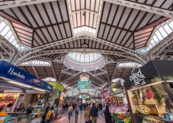La historia del Mercado Central de Valencia, la joya modernista de la plaza del Mercado