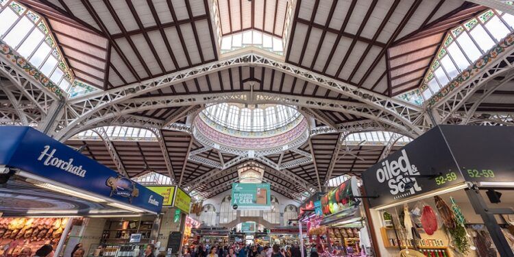 La historia del Mercado Central de Valencia, la joya modernista de la plaza del Mercado