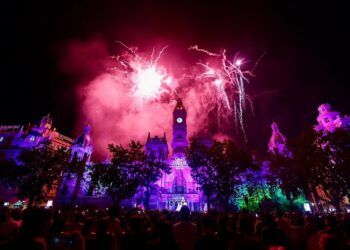 Valencia se llena de pólvora en julio con la programación pirotécnica de la Feria de Julio de 2026