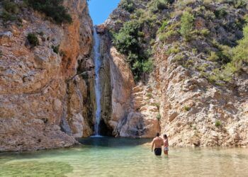 El Chorrero de la Castellana, la espectacular cascada de Chera que conserva su encanto tras la DANA