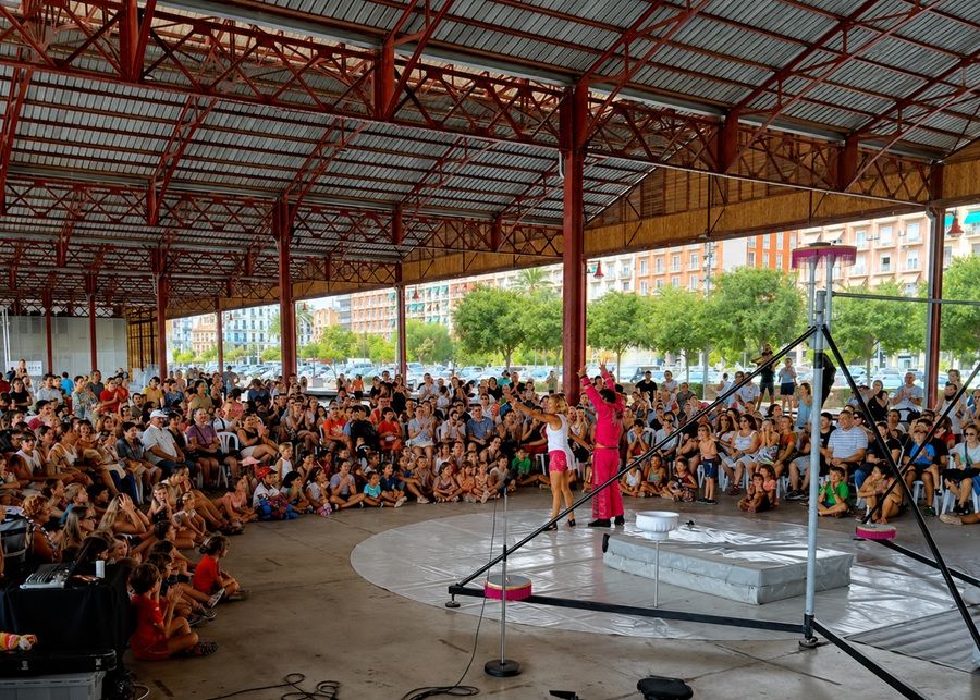 Circ Voramar vuelve a Valencia con 25 espectáculos gratuitos para llenar de circo los Poblados Marítimos