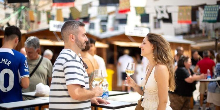 La Feria Requenense del Vino vuelve con cuatro días de vino, gastronomía y música al corazón de Requena