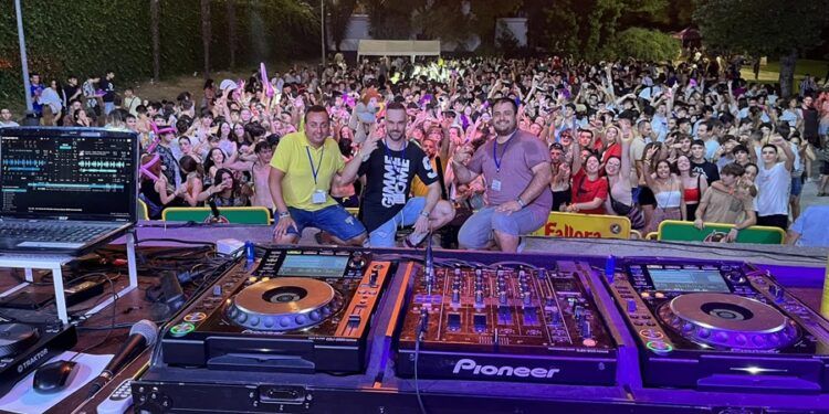 Xàtiva contará con cinco noches de fiesta y música gratuita con el Festival Al Ras durante la Feria de Agosto